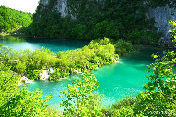 クロアチア　プリトヴィツェ湖群国立公園 Plitvička jezera National Park Croatia