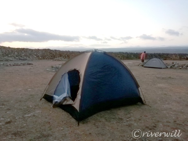 ディクサム・キャンプサイトにて Dixam Campground in Socotra