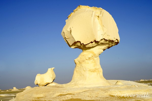 白砂漠 White Desert in Egypt