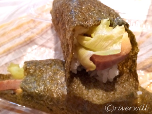 スパムロール in 石垣 Spam ham roll in Ishigaki island, Okinawa, Japan