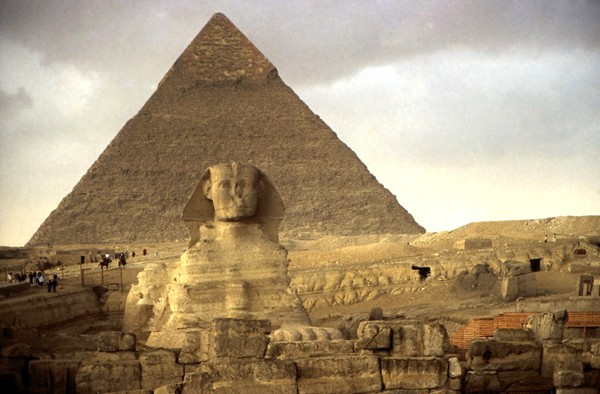 Ägypten 1999 (651) Kairo: Große Sphinx und Chephren-Pyramide, Gizeh by Rüdiger Stehn via flickr